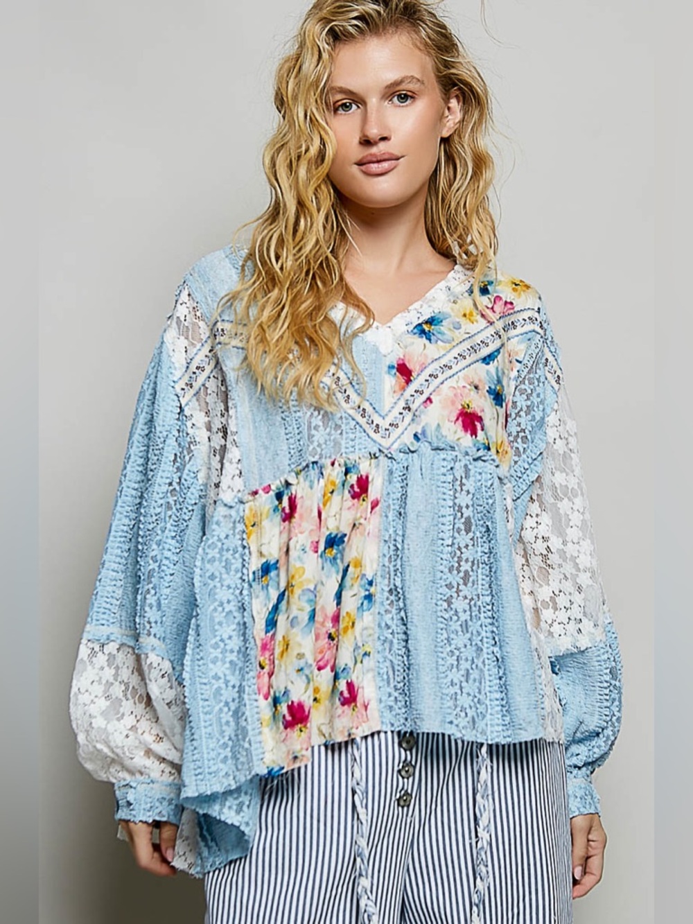 New POL Light Blue Floral Lace Patchwork Women's Top